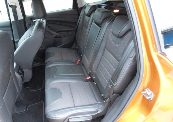 Ford Kuga cena 74907 przebieg: 120000, rok produkcji 2016 z Warta małe 254